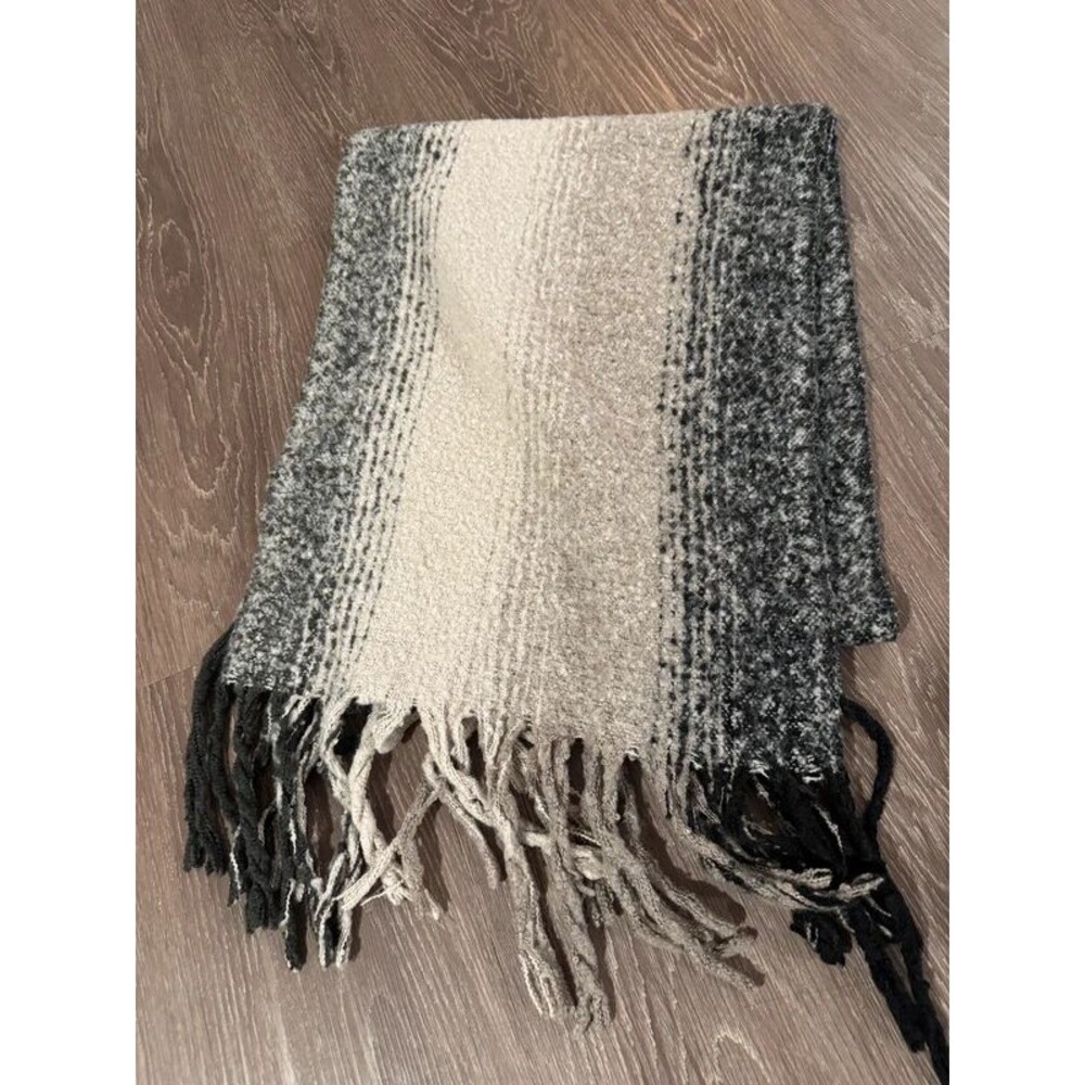 Oversized Chunky Knit Gradient/Striped Fringe Scarf
